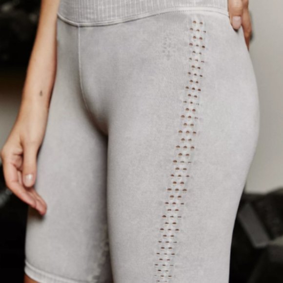 Free People Movement Good Karma Bike Shorts in Ice grey Size XS/S - Picture 3 of 7